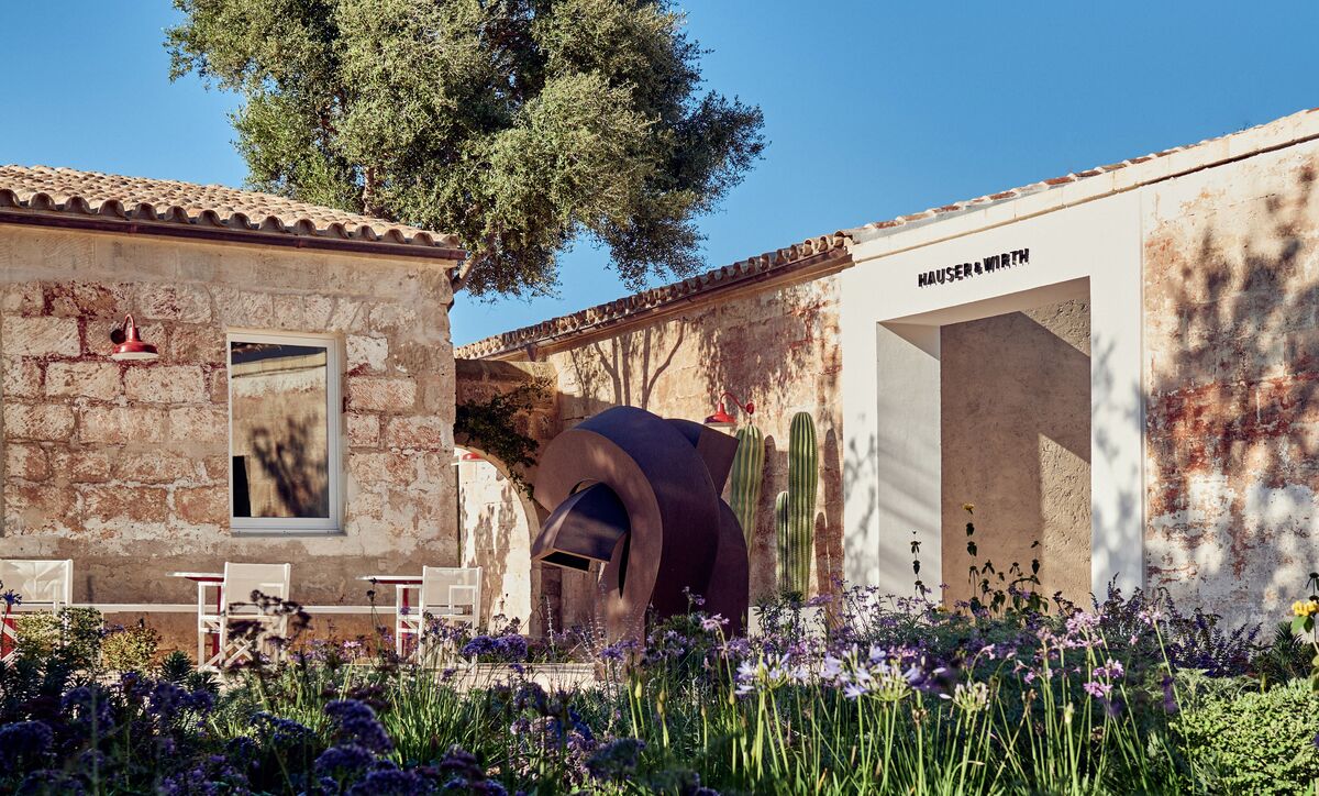 Hauser & Wirth Locations - Hauser & Wirth